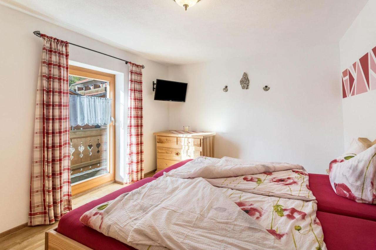 Ferienwohnung Granat Міттенвальд Екстер'єр фото